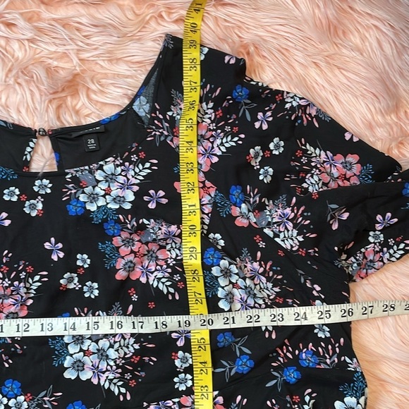 Torrid Floral Challis Bell Sleeve Dress Size 28 - Picture 6 of 8